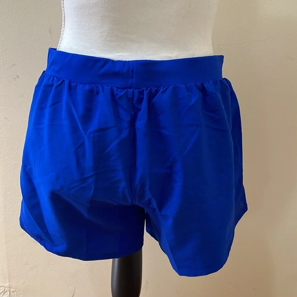 Sports Short - Picture 4 of 6